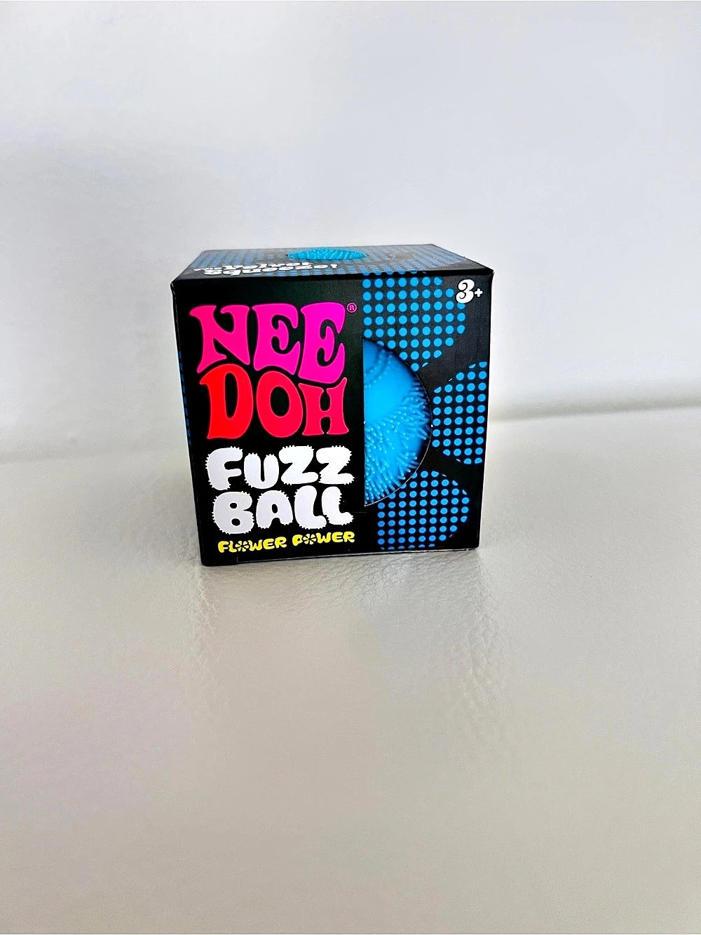 NeeDoh Flower Power Fuzz Ball Blue